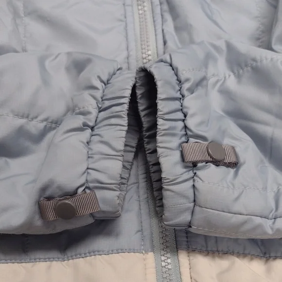 The North Face Women's Blue and Cream Ski Jacket ,Hikin,Snow. - Picture 16 of 16